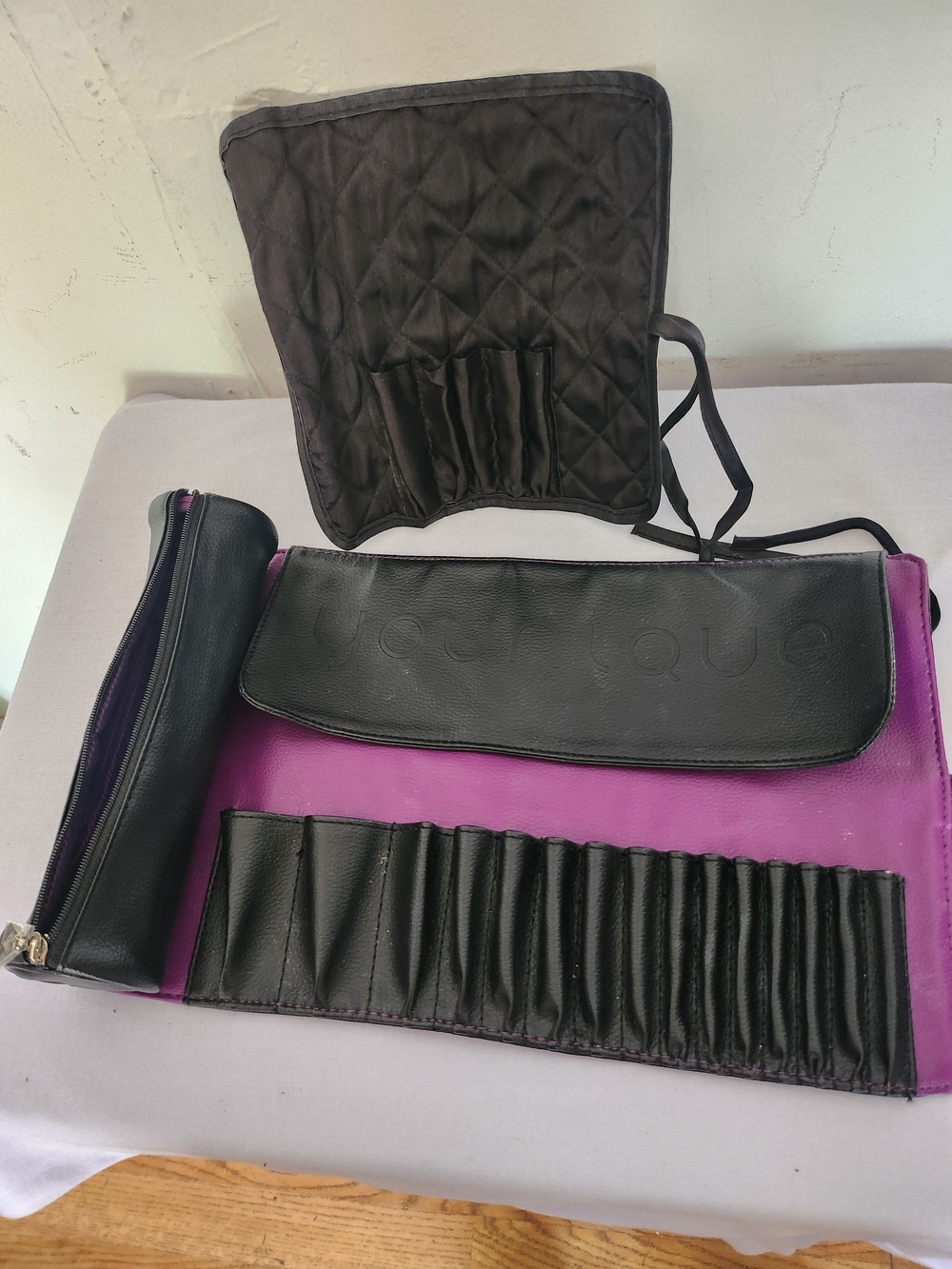 Younique Black and Purple Makeup Brush Roll & Zip Pouch Set